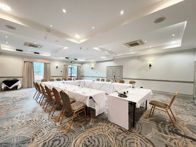 Crowne Plaza East Midlands Airport