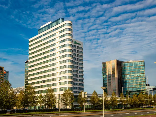 Holiday Inn & Holiday Inn Express Amsterdam Arena Towers
