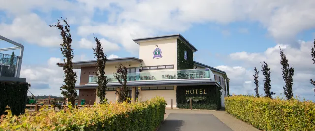 Ingliston Estate & Country Club