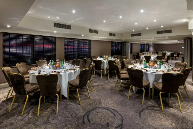 Radisson Blu Hotel, Tottenham Court Road