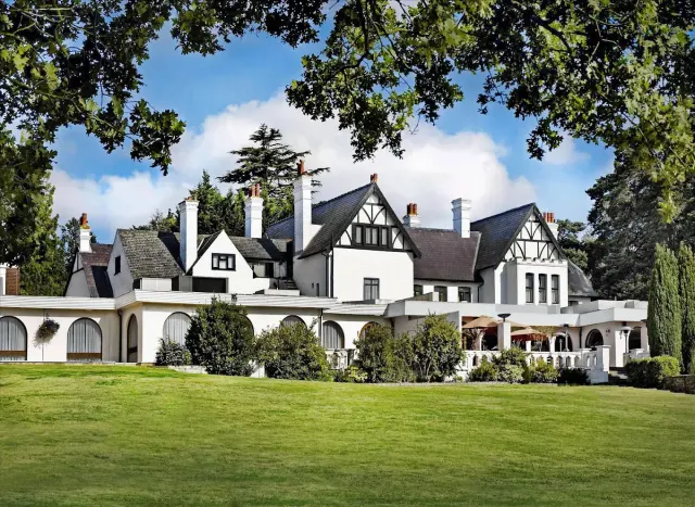 Hilton Cobham