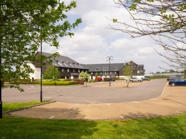 Holiday Inn Express London- Epsom Downs