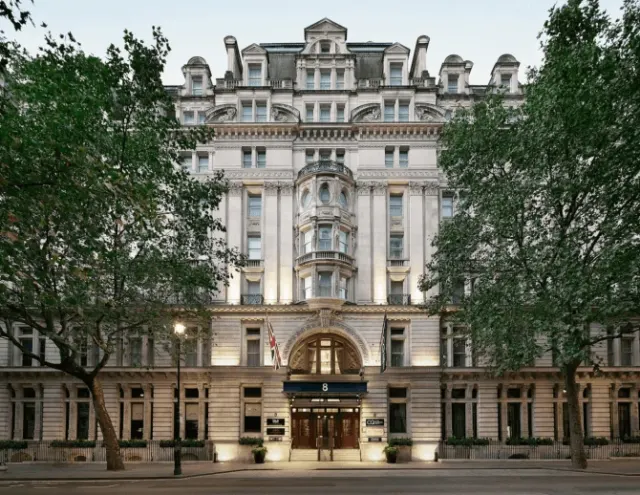 8 Northumberland Avenue
