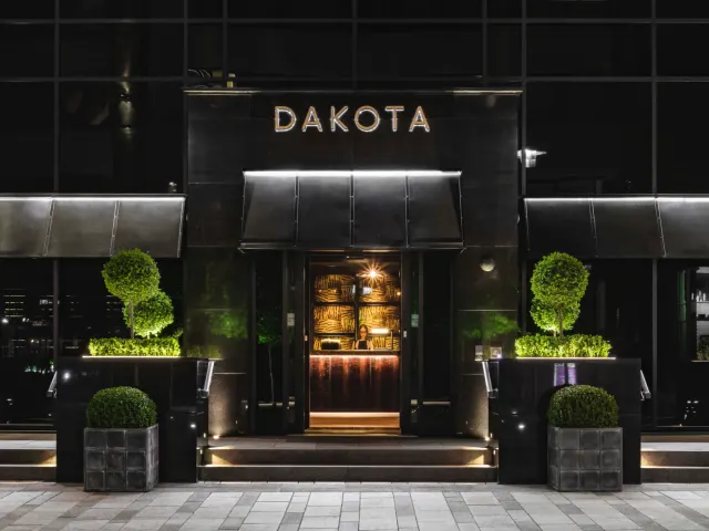 Dakota Leeds