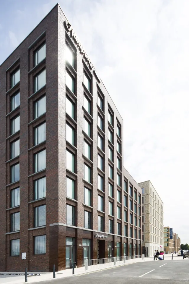 Hampton by Hilton London Excel