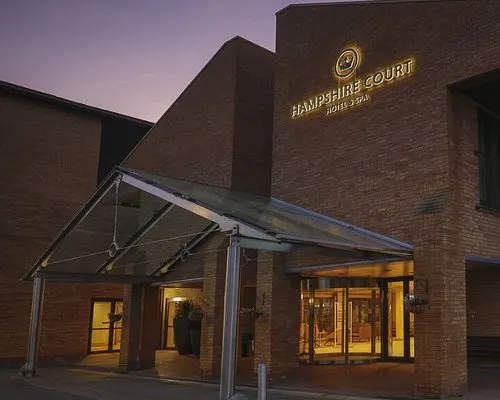 Hampshire Court Hotel & Spa