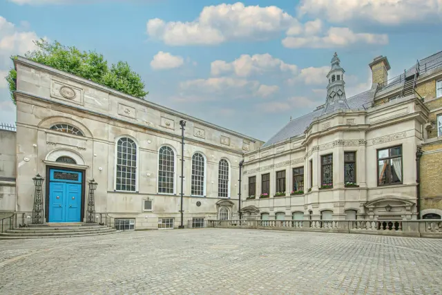 Stationers' Hall and Garden