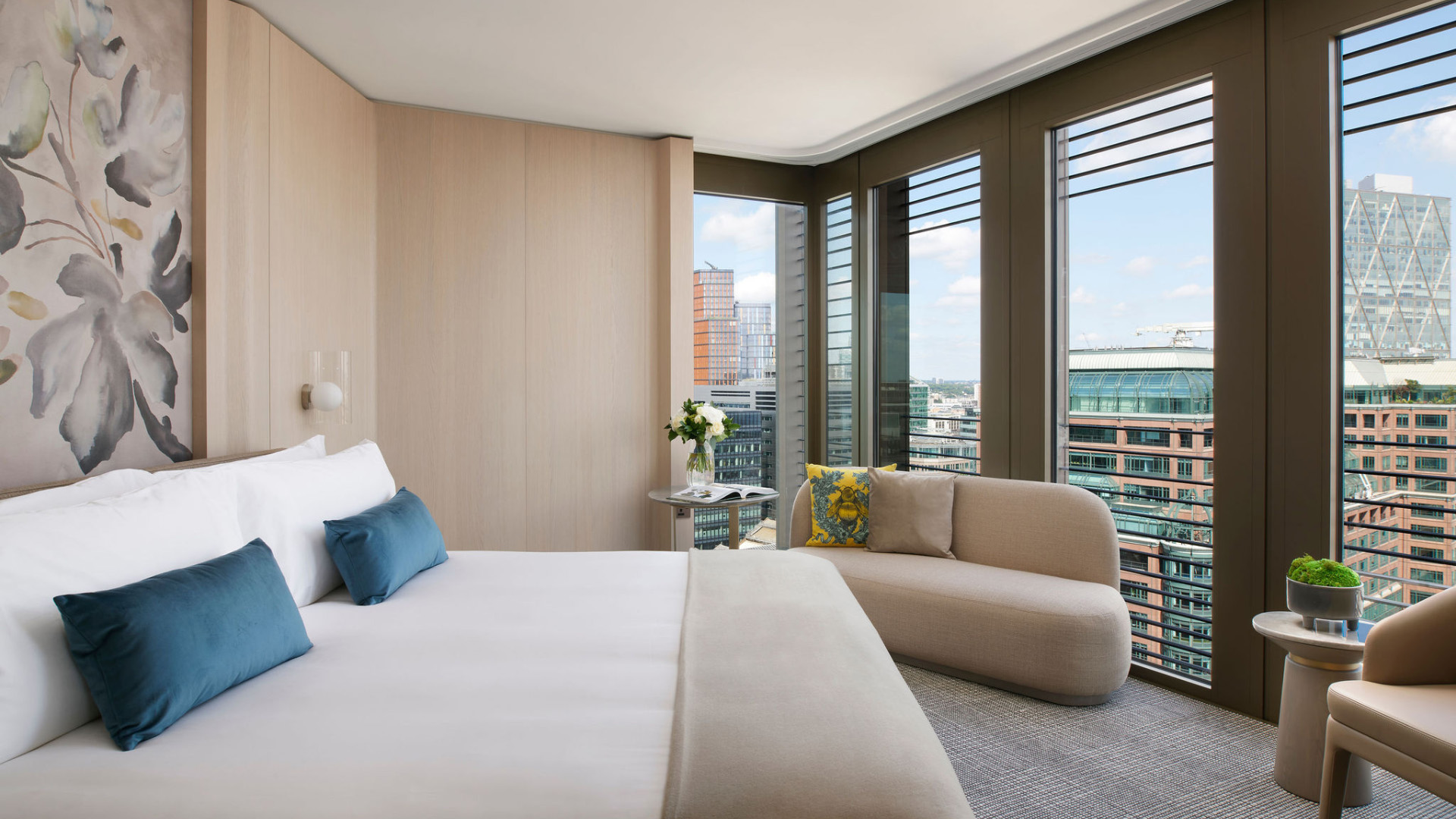 Pan Pacific, Bedroom
