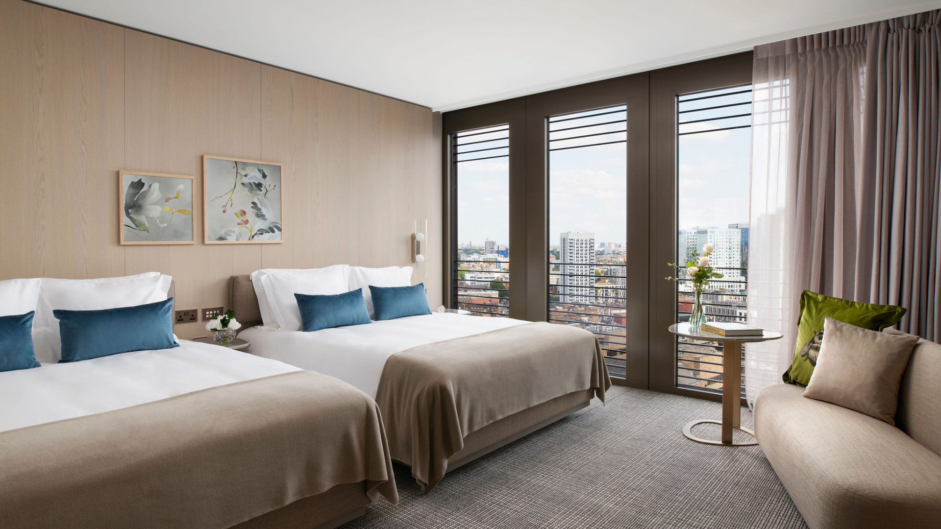 Pan Pacific, Bedroom