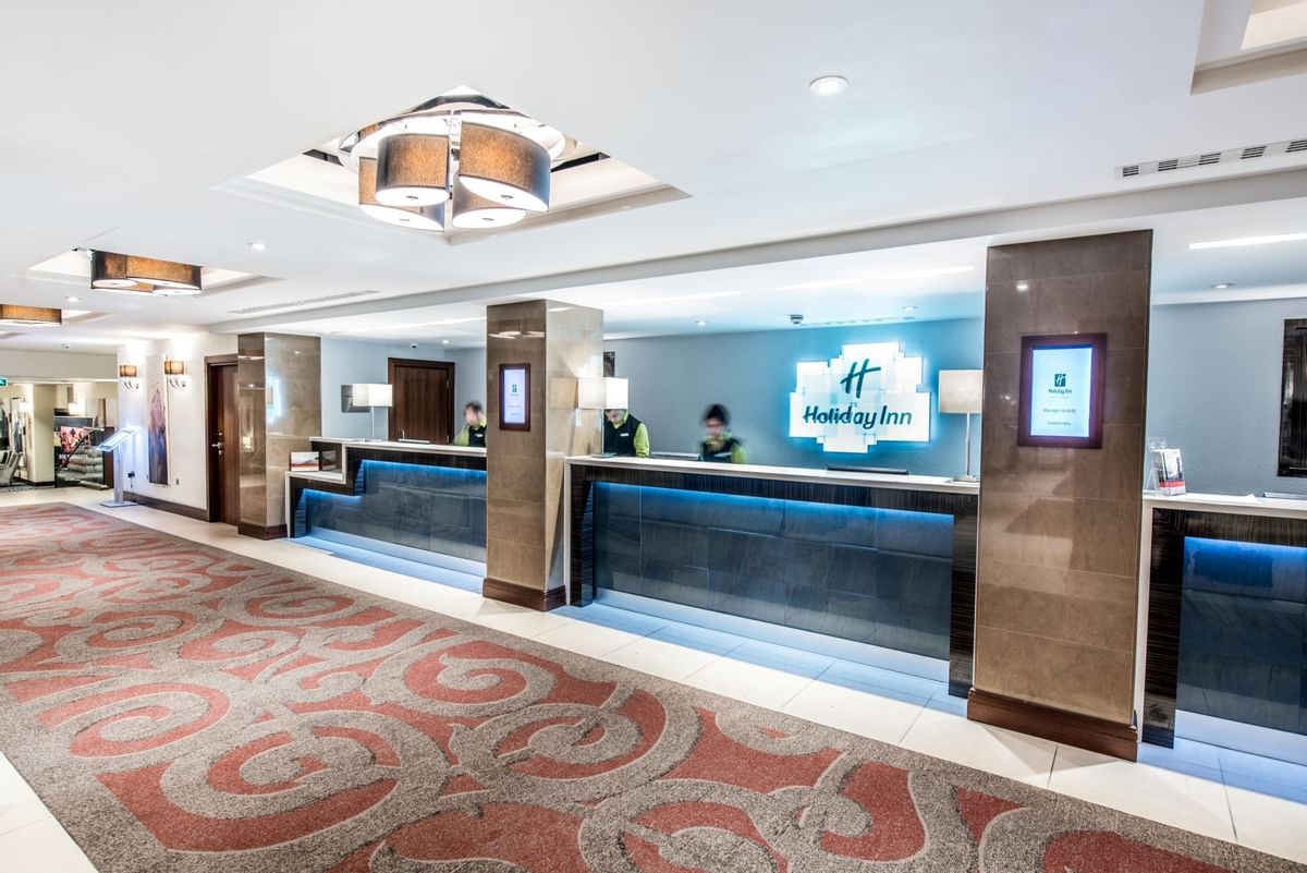 Holiday Inn London Kensington High Street, Reception / foyer