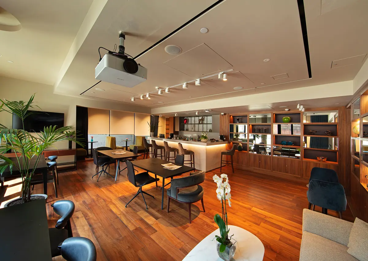 Tower Suites by Blue Orchid Hospitality, Crescent Suite
