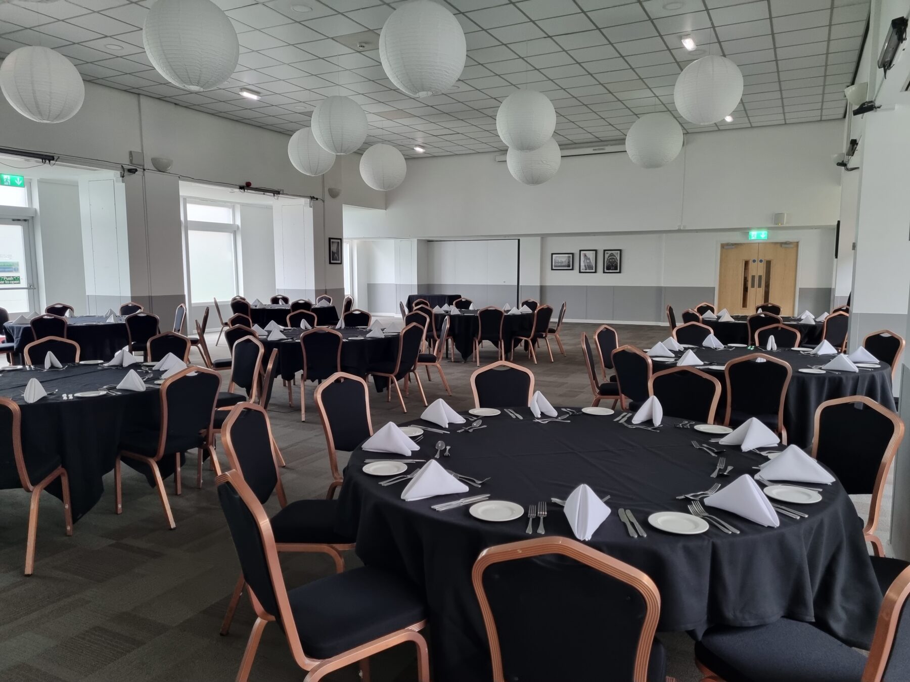 Pendulum Hotel, Pioneer Room