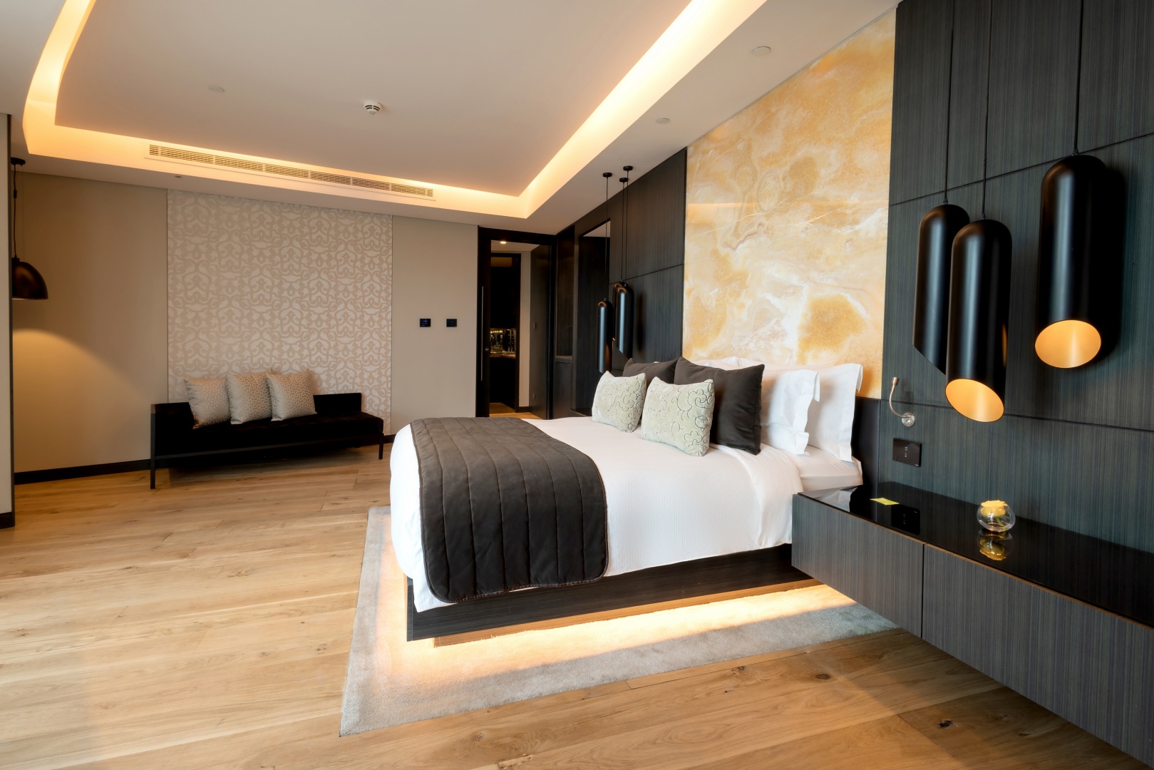 Amman Rotana, Bedroom