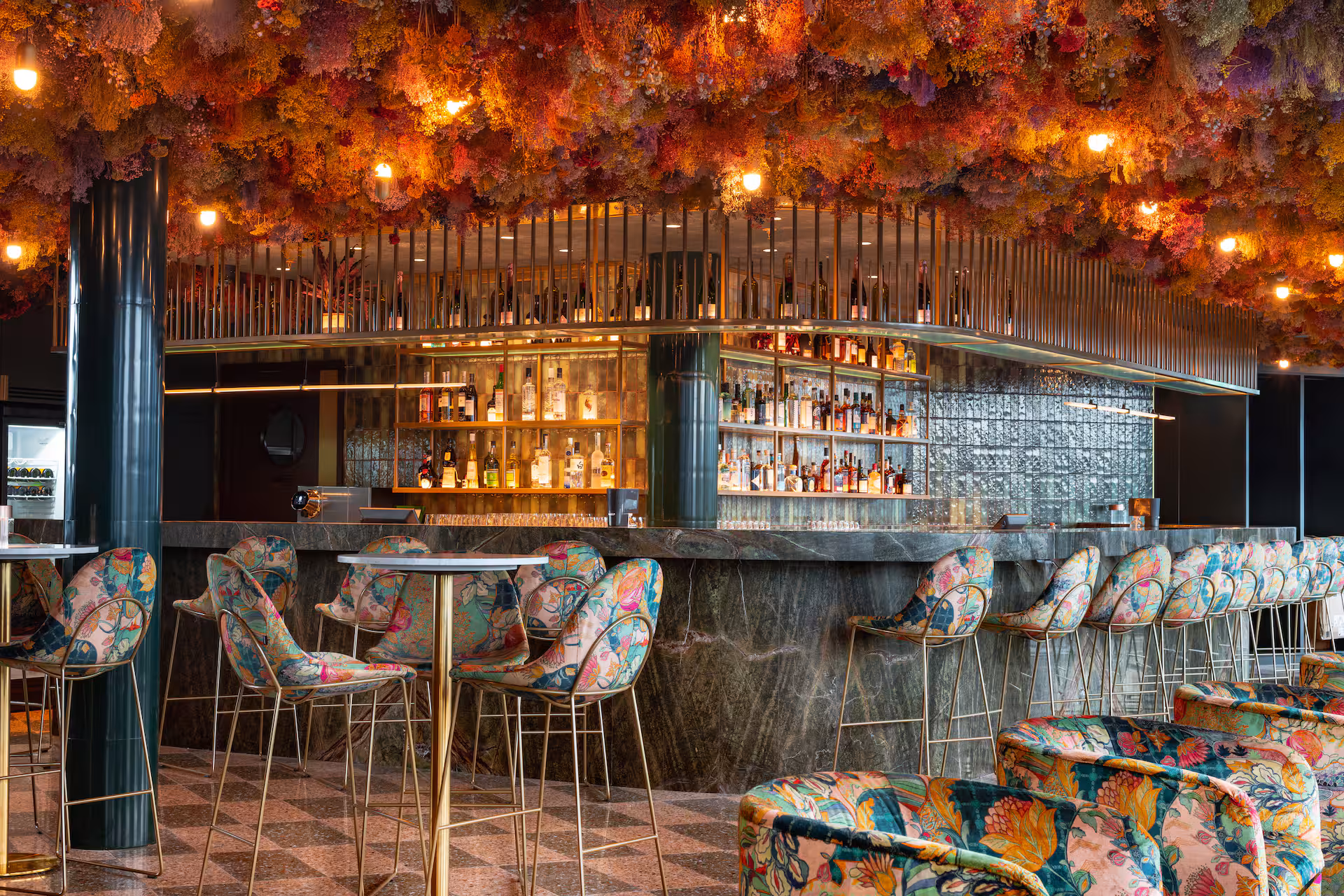 Canopy by Hilton London City, Bar