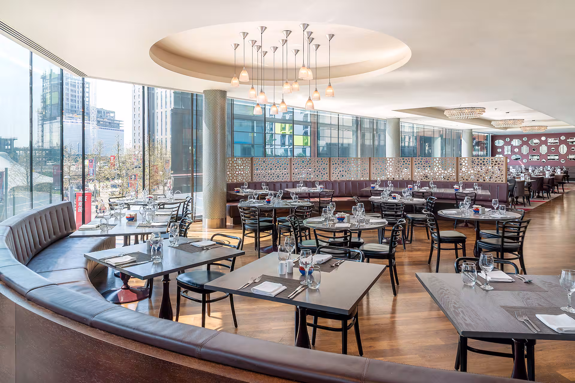 Hilton London Wembley, Dining / restaurant