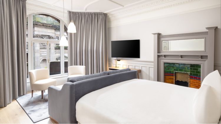 AC Hotel Glasgow & The Collector's Hall