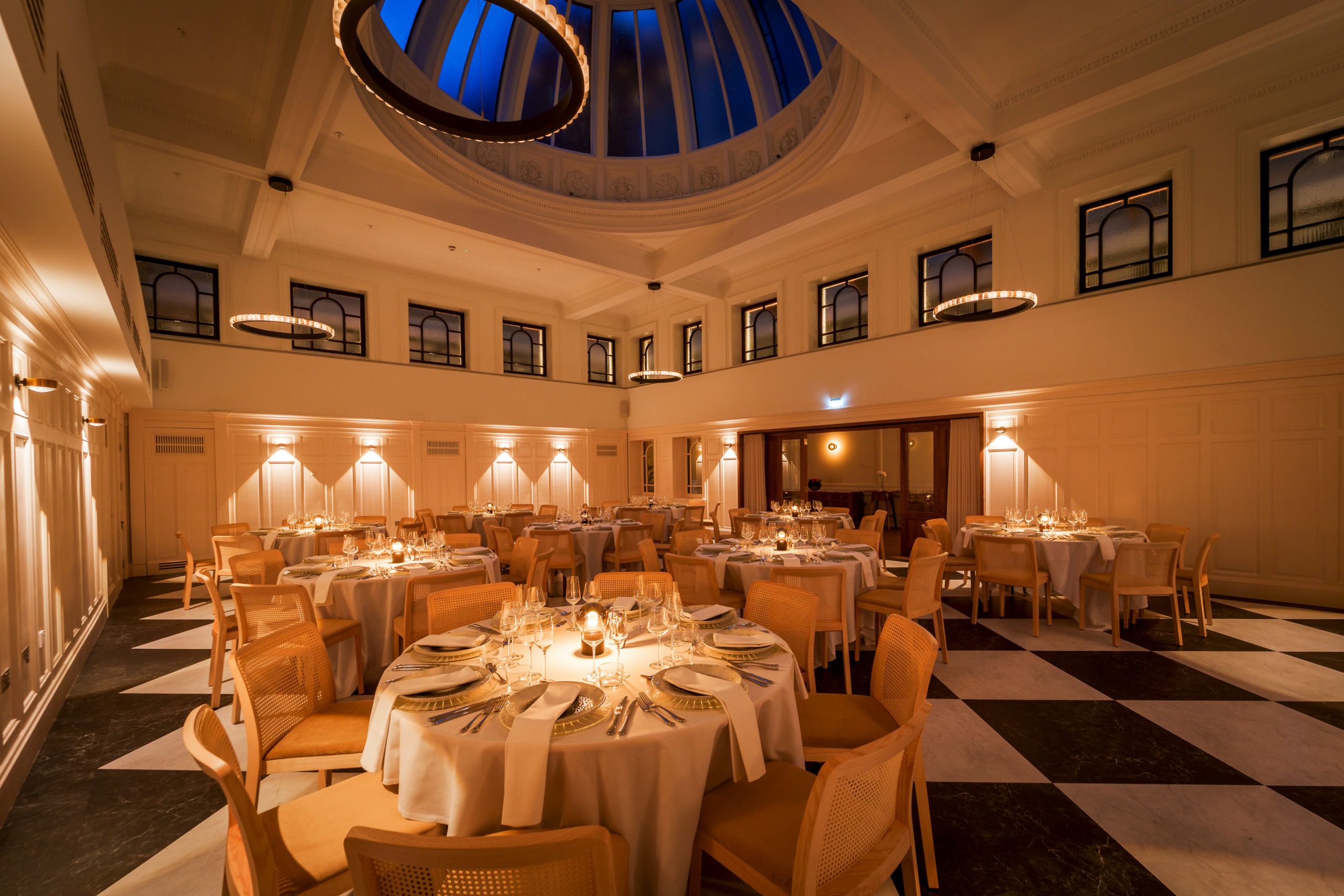 AC Hotel Glasgow & The Collector's Hall