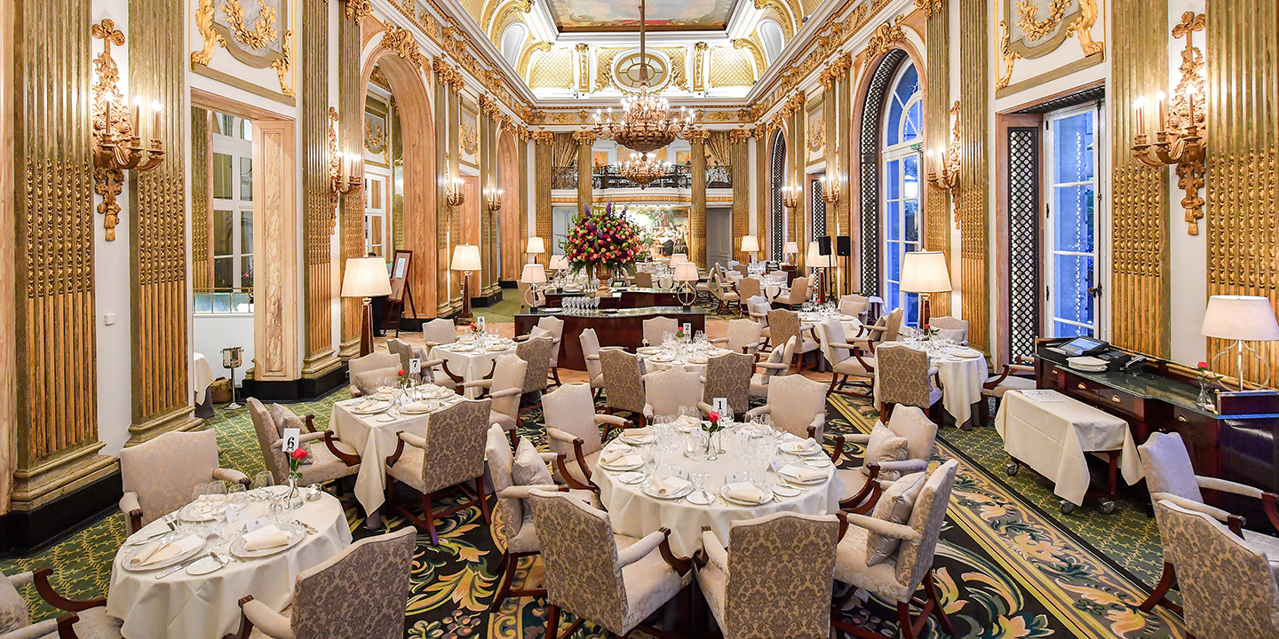 Royal Automobile Club, Dining / restaurant