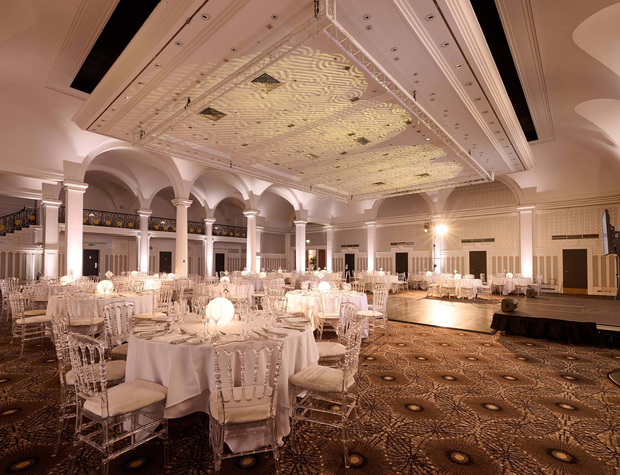 The Queens, Meeting room