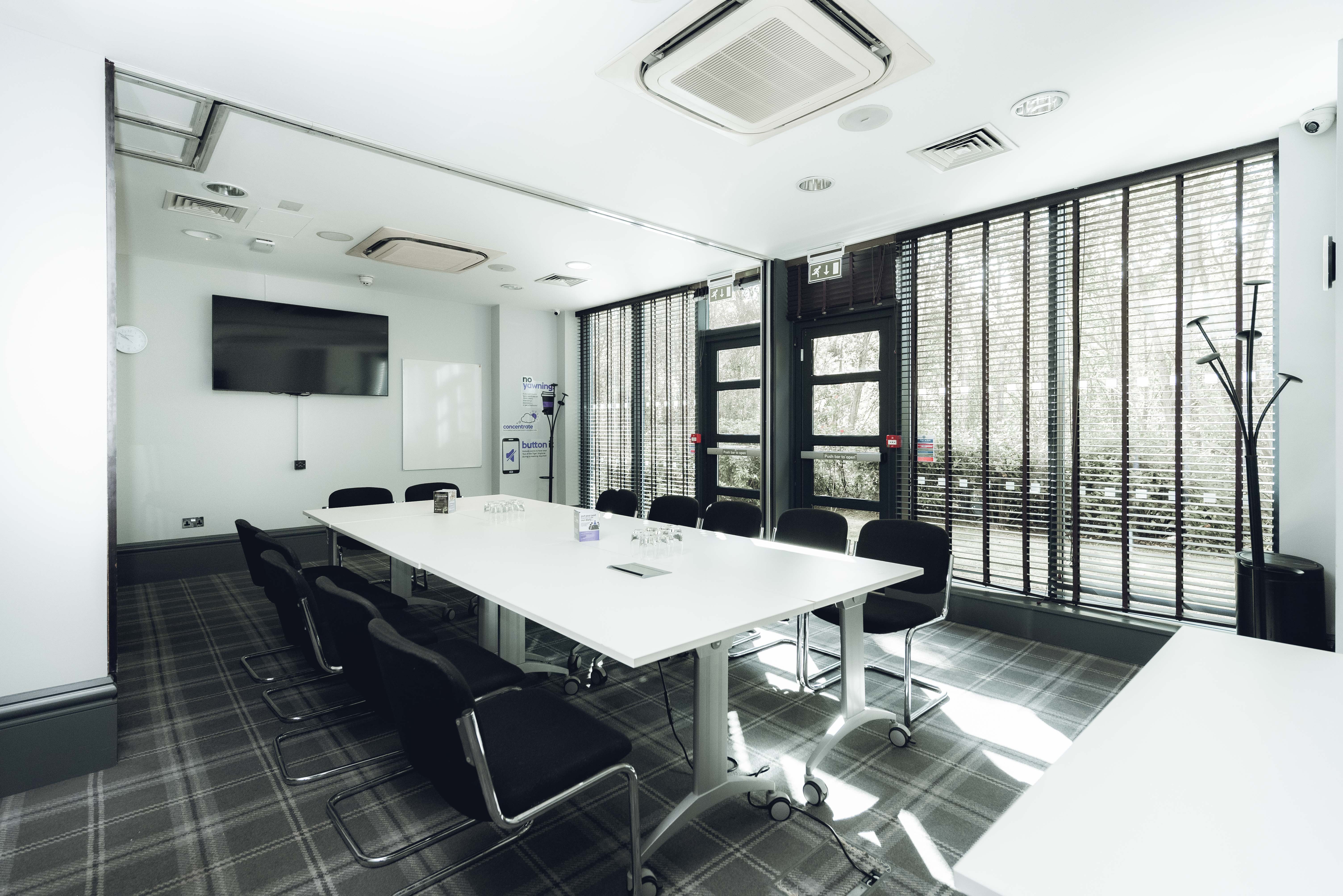 Village Farnborough, Meeting room