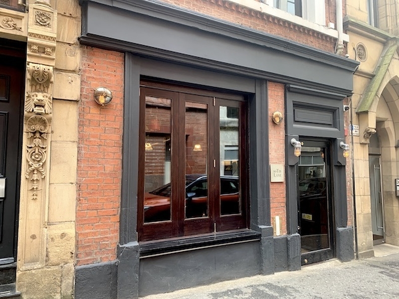 10 Tib Lane
