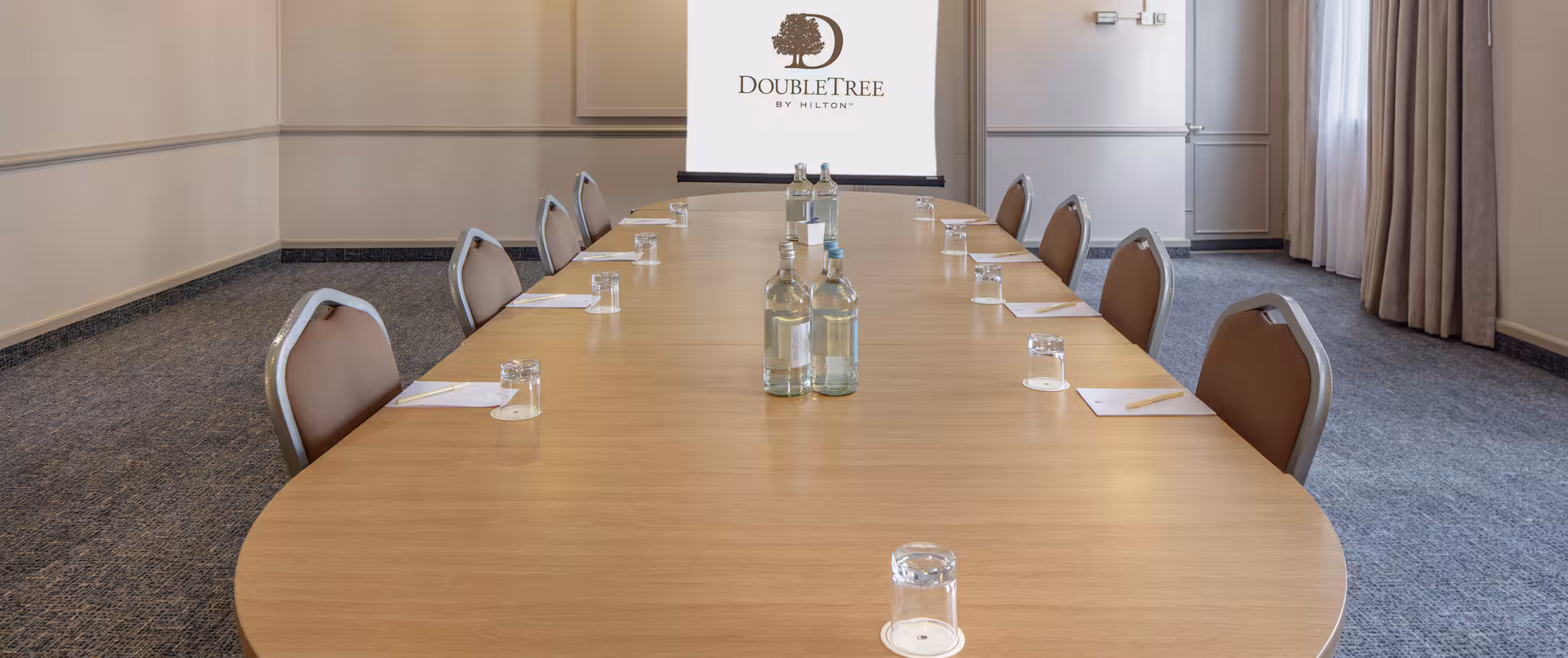 DoubleTree by Hilton Bristol City Centre, Penn Suite