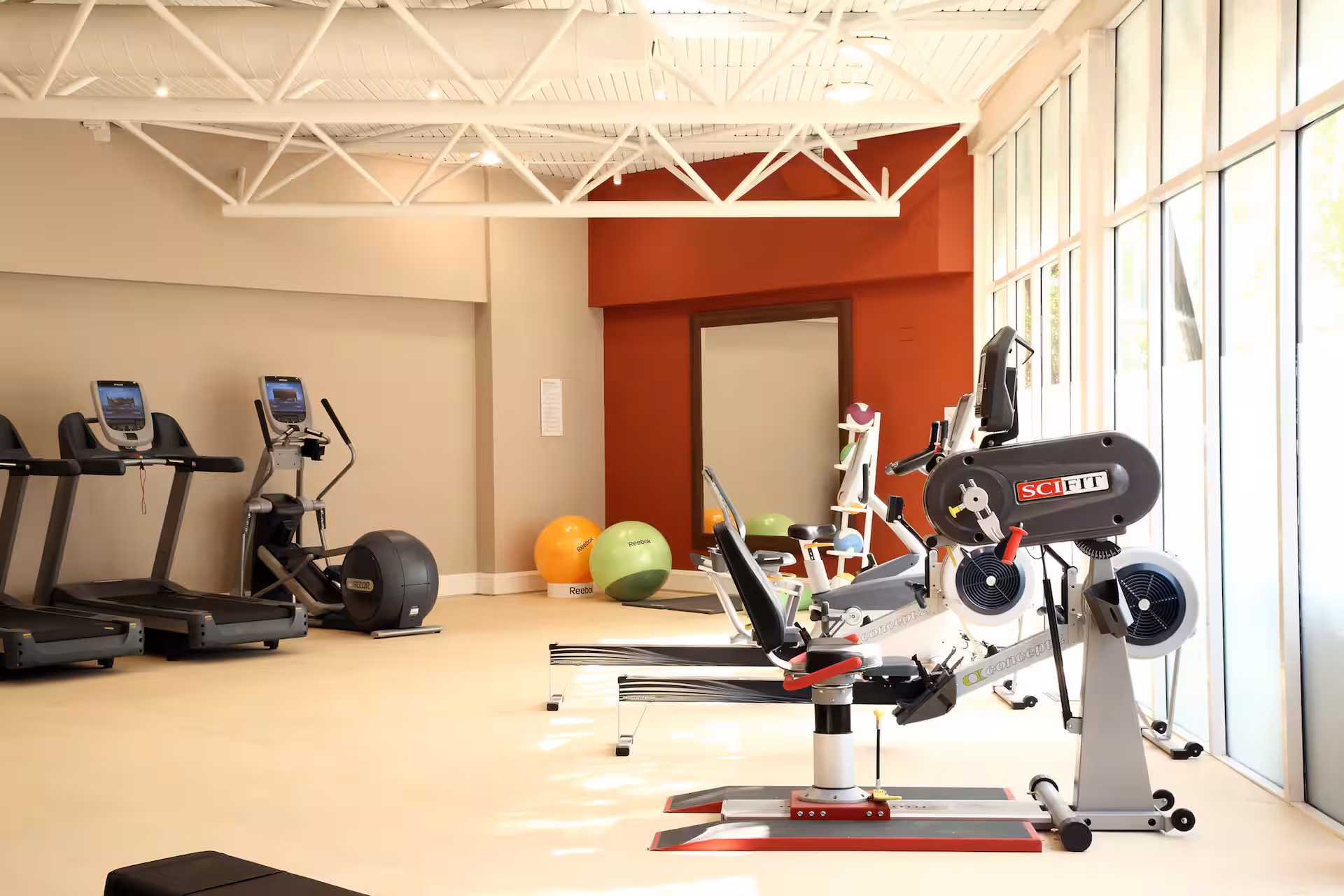 DoubleTree by Hilton Bristol City Centre, Activity space · Spa / leisure