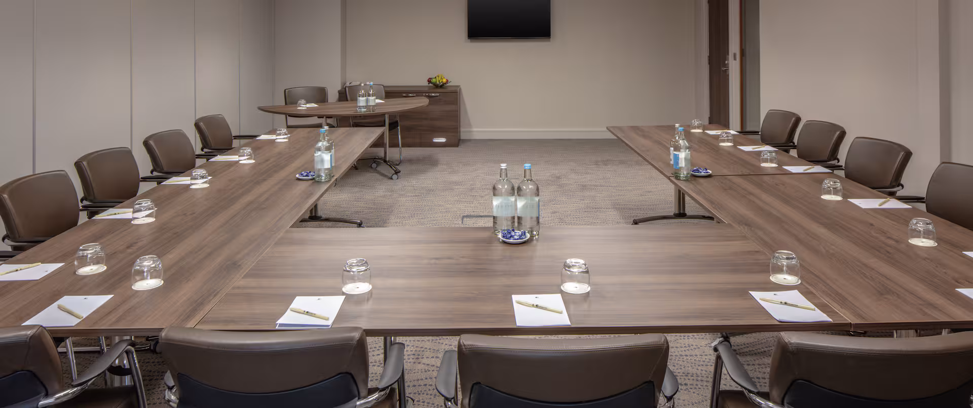 DoubleTree by Hilton Bristol City Centre, The Clifton Suite