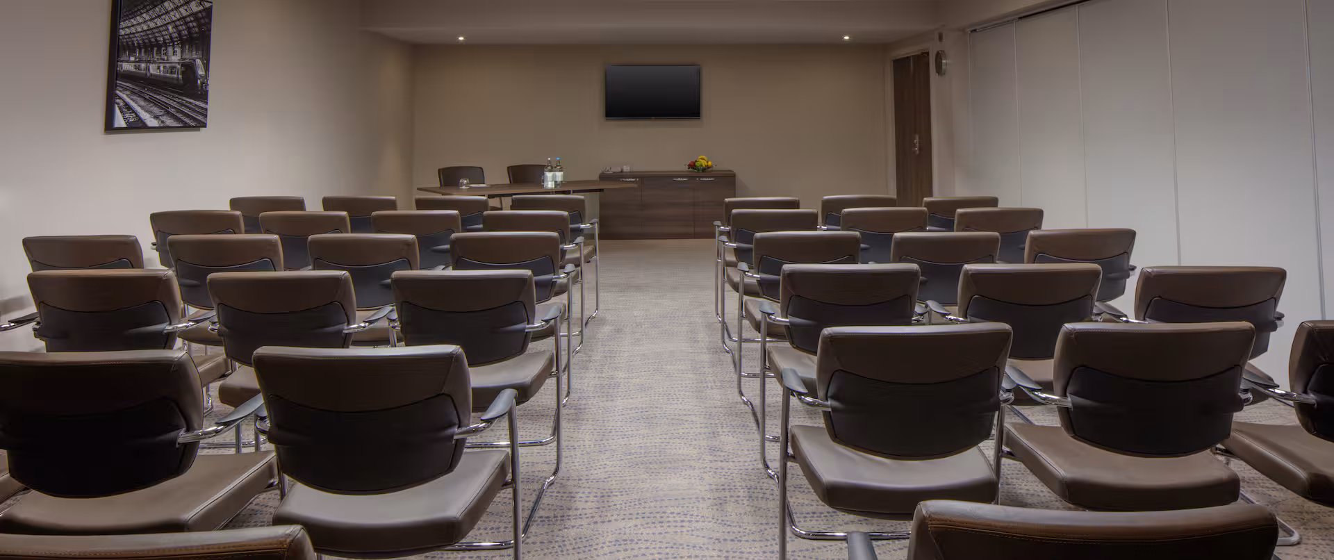 DoubleTree by Hilton Bristol City Centre, The Temple Suite