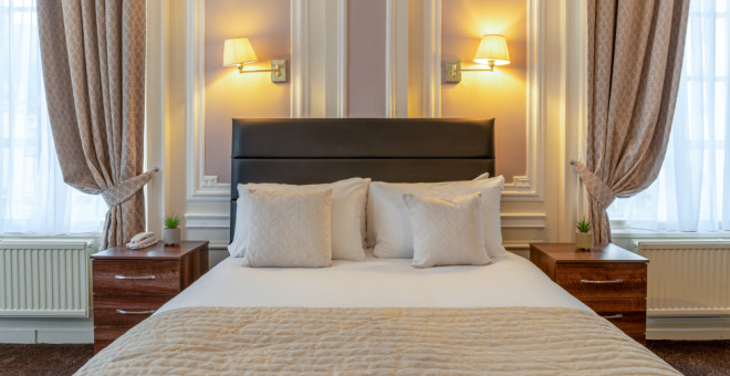 Adelphi Hotel