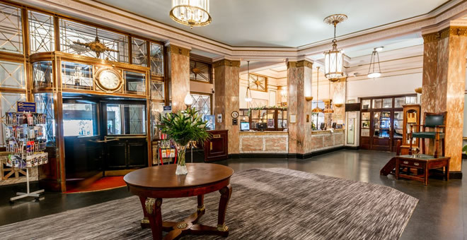 Adelphi Hotel