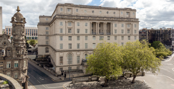 Adelphi Hotel