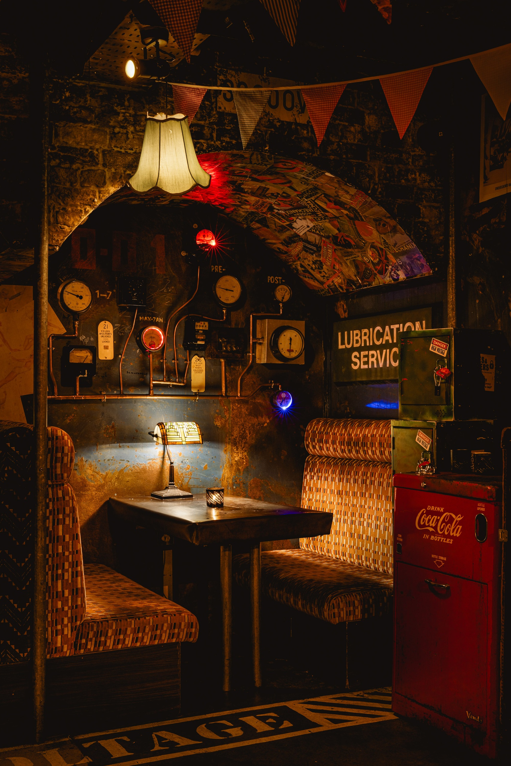 Cahoots Underground
