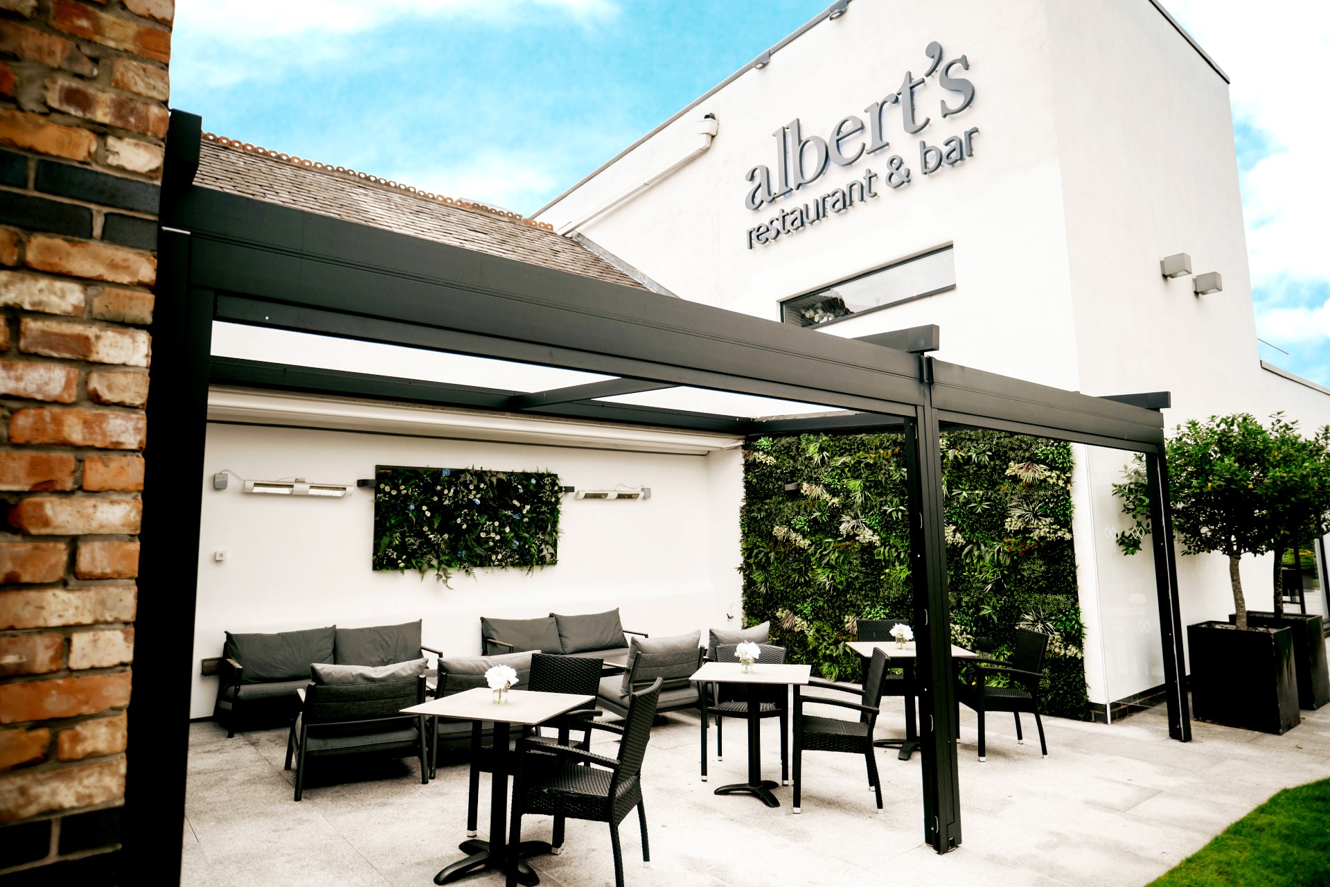 Albert's Worsley