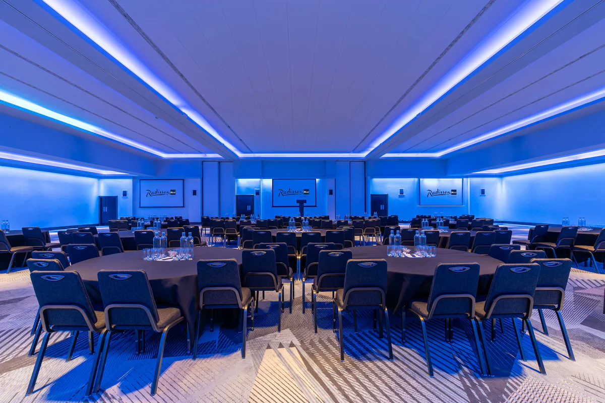 Radisson Blu Hotel, Glasgow, Megalithic