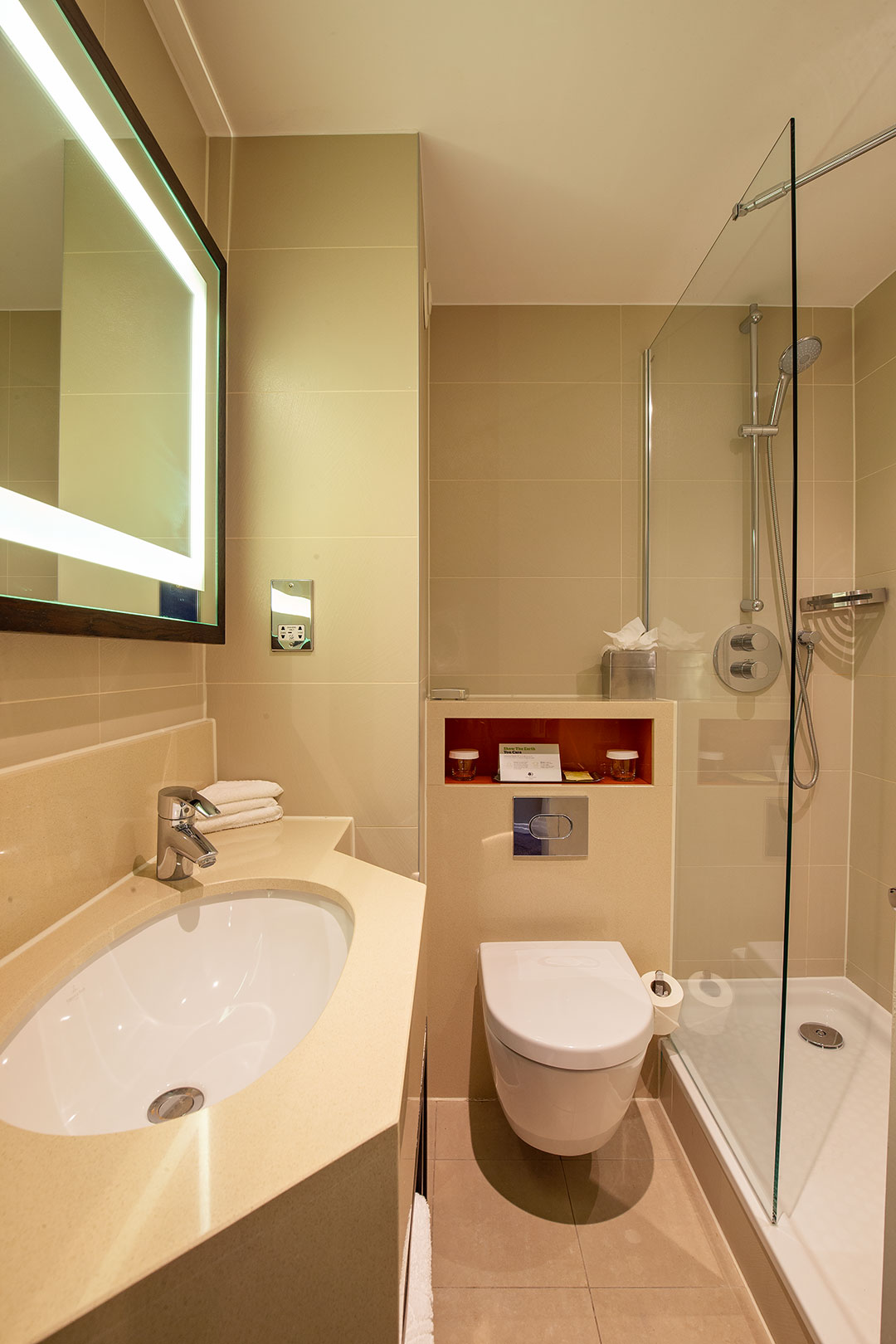 DoubleTree by Hilton London - Ealing