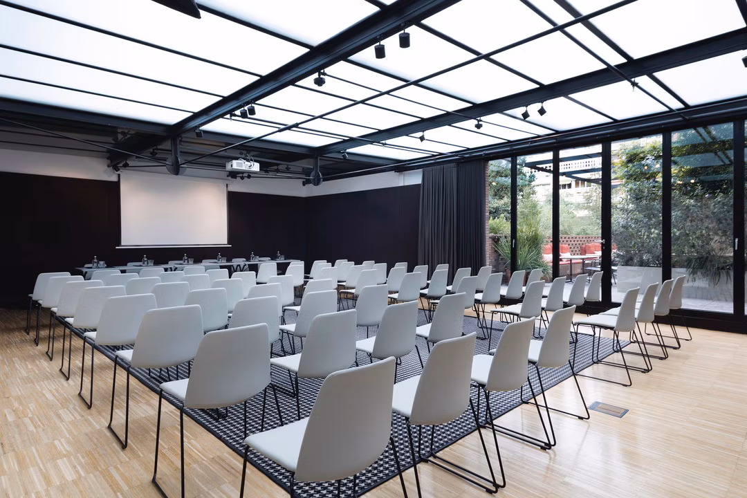 Alexandra Barcelona Hotel, Curio Collection by Hilton