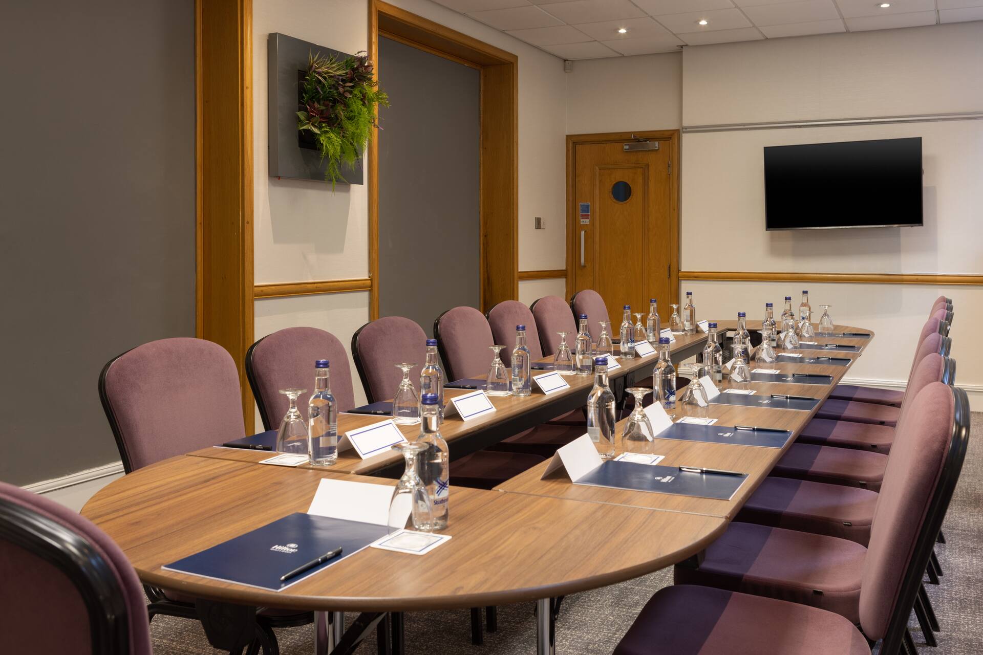 Hilton Nottingham, Henley Suite