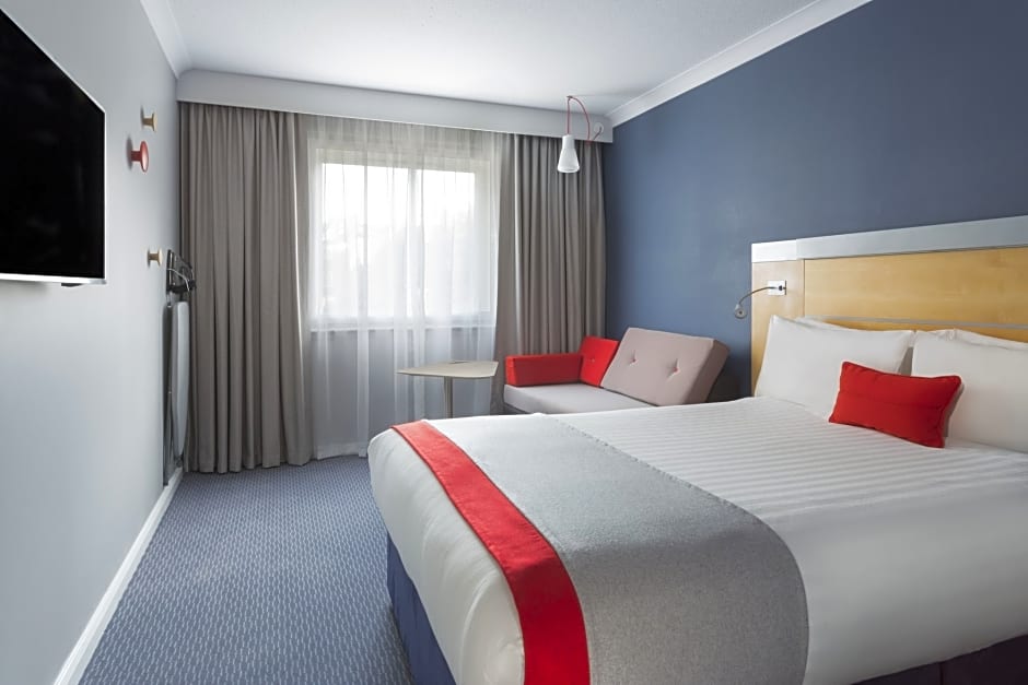 Holiday Inn Express Park Royal