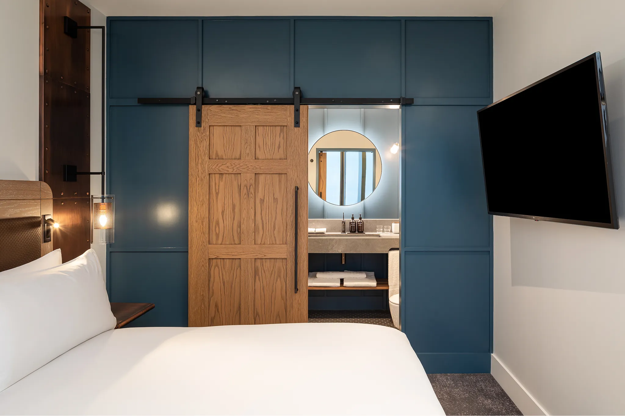 The Gantry London - Curio Collection by Hilton, Bedroom