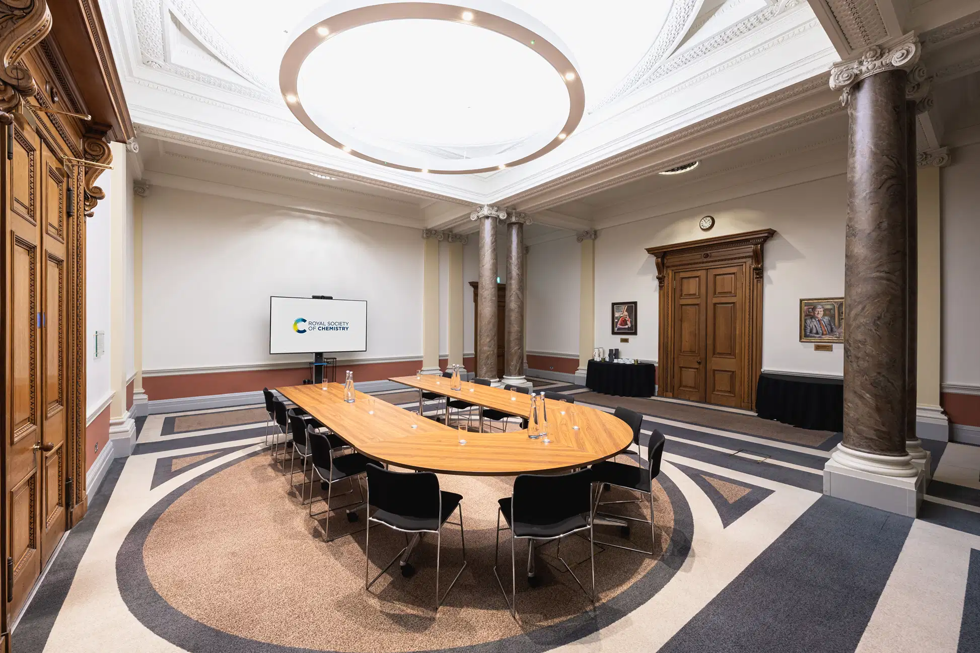 The Royal Society of Chemistry at Burlington House, Fish