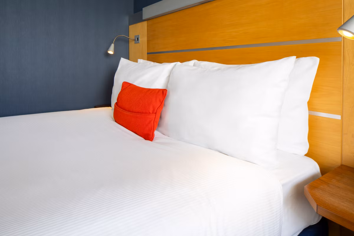 Holiday Inn Express London- Epsom Downs