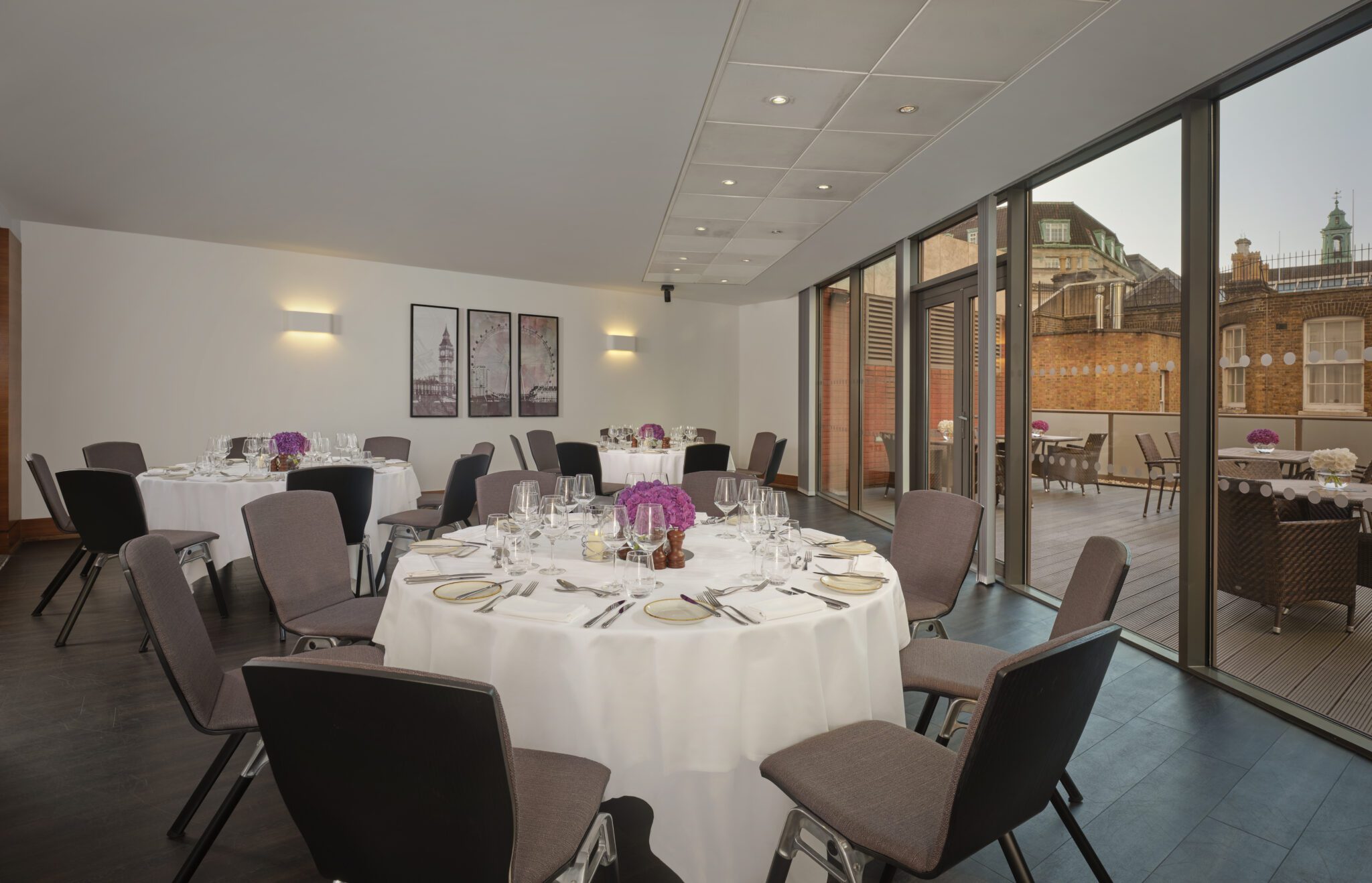 Park Plaza County Hall London, Terrace Suite · Meeting room