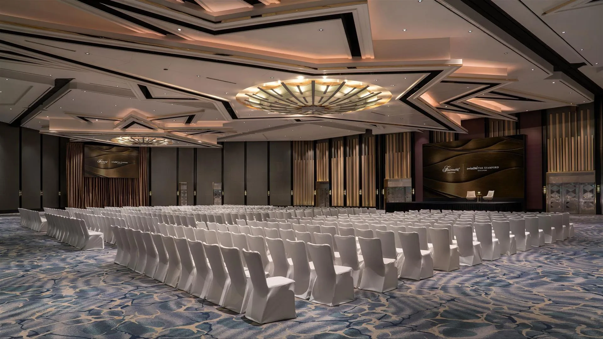 Swissotel The Stamford Singapore