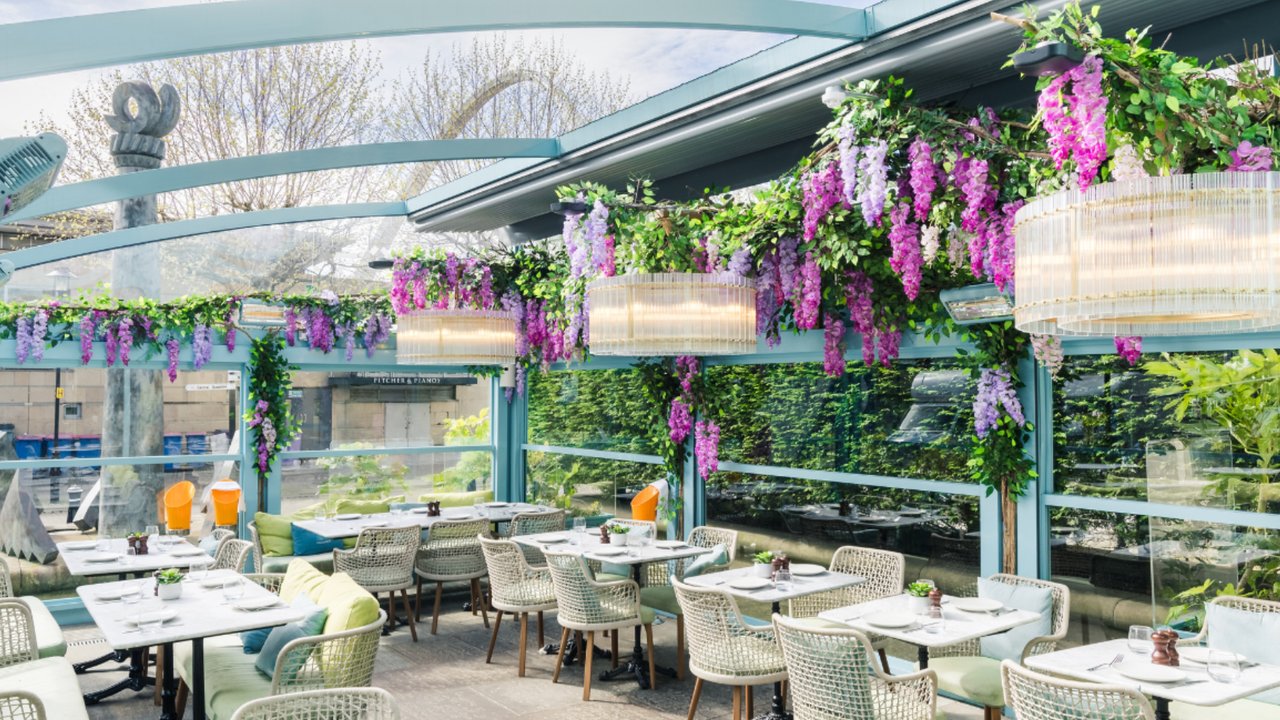 Victors Newcastle, Wisteria Terrace