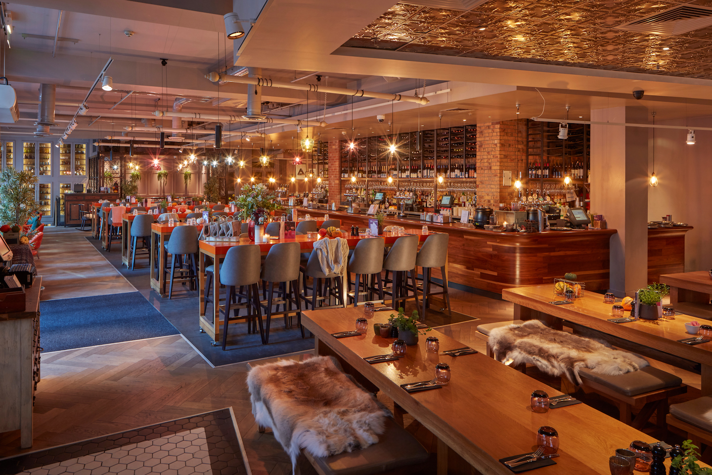 The Anthologist, Dining / restaurant