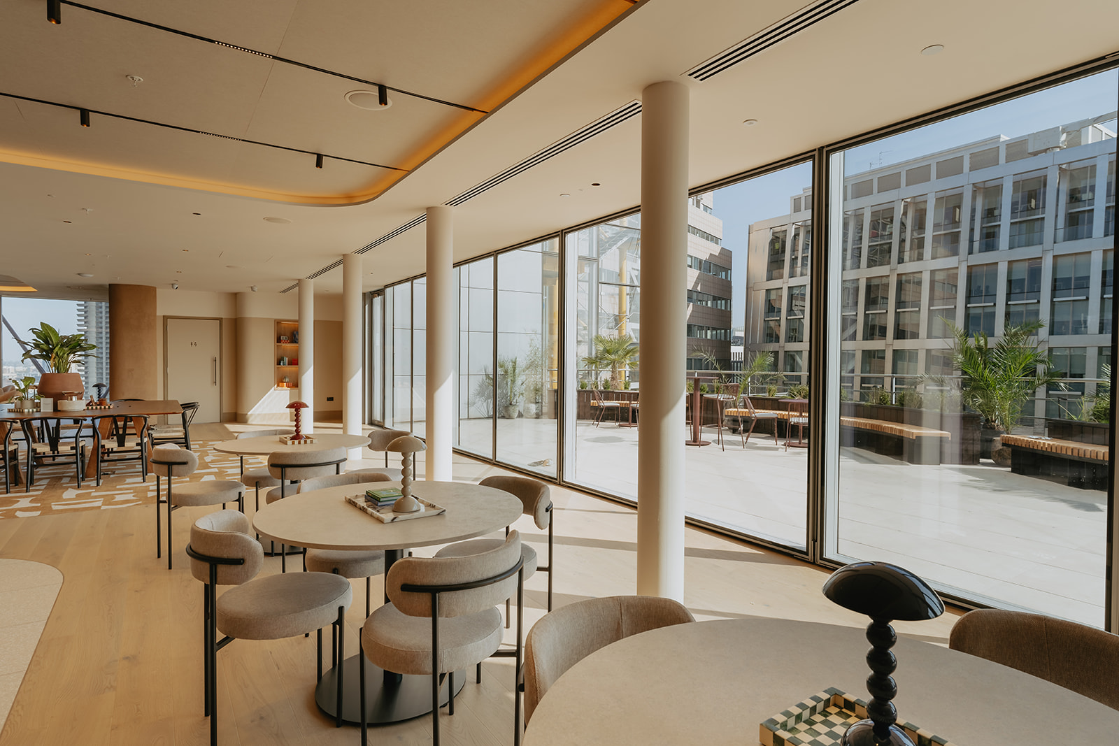 TOGETHER.SPACE, Club Lounge & Terrace · Reception / foyer