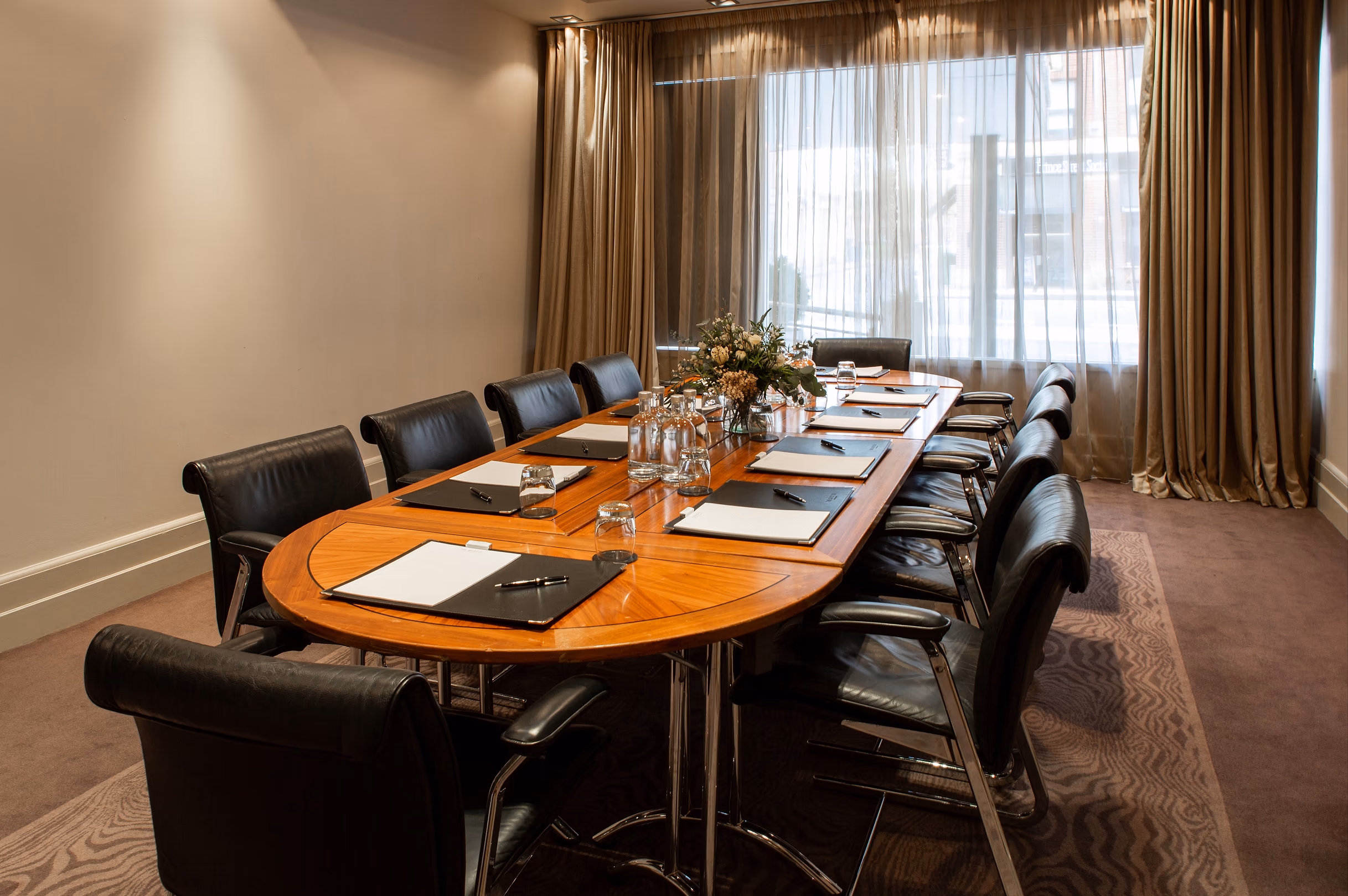 Leonardo Royal Hotel Bristol, William West Suite