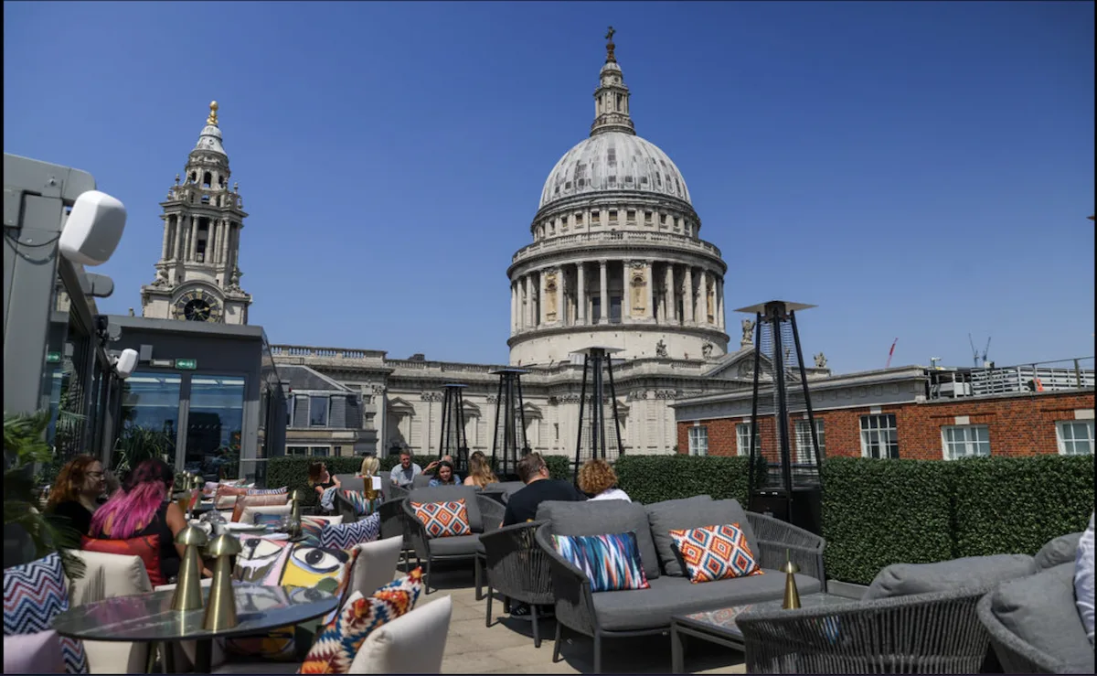 Sabine London St Paul's, Dining / restaurant