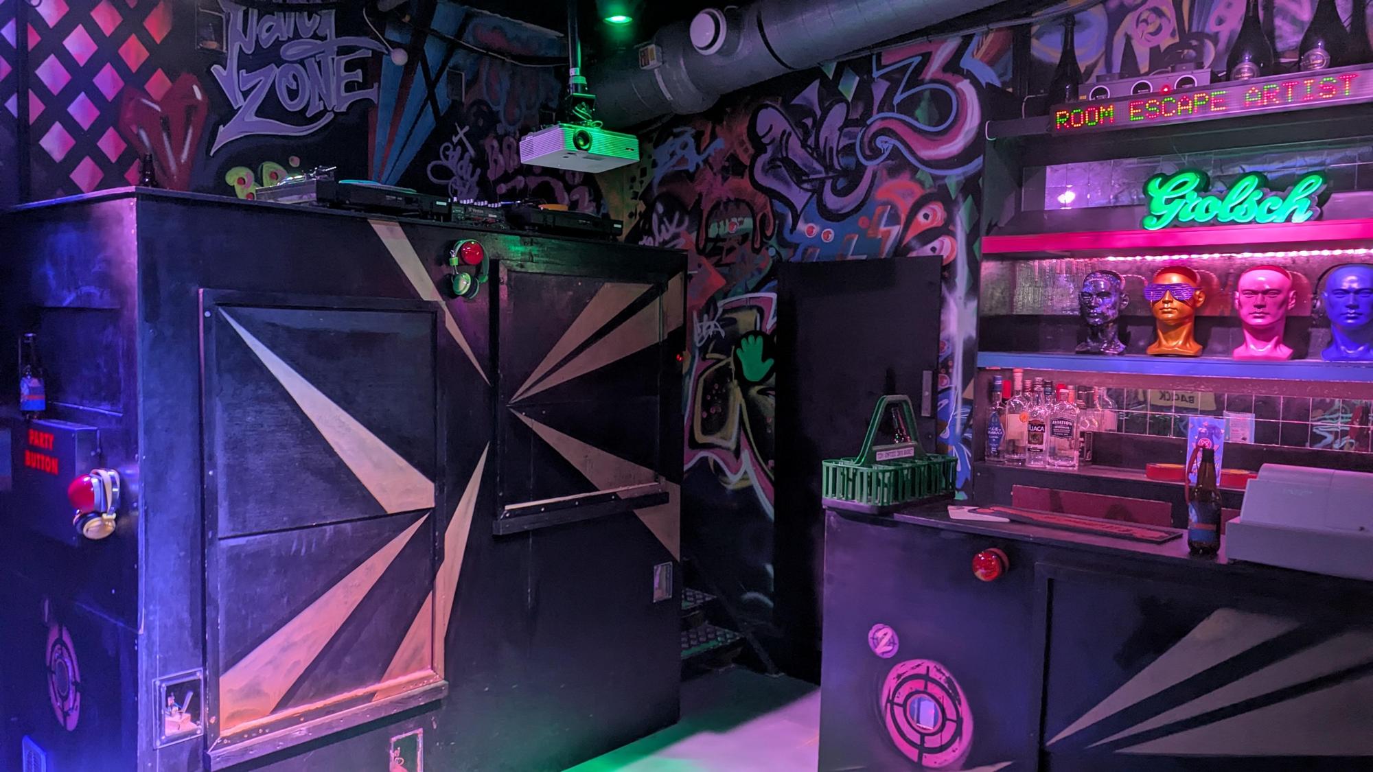 Pier Pressure Escape Rooms, Activity space